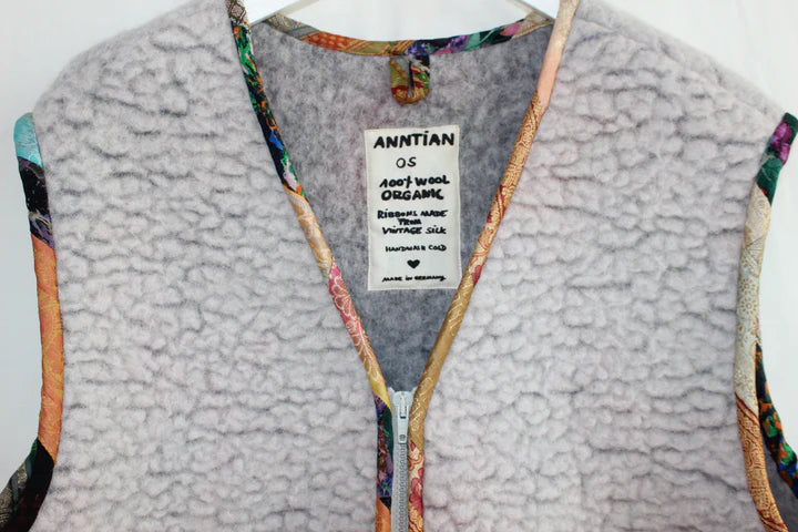Sheep Wool Vest - Anntian