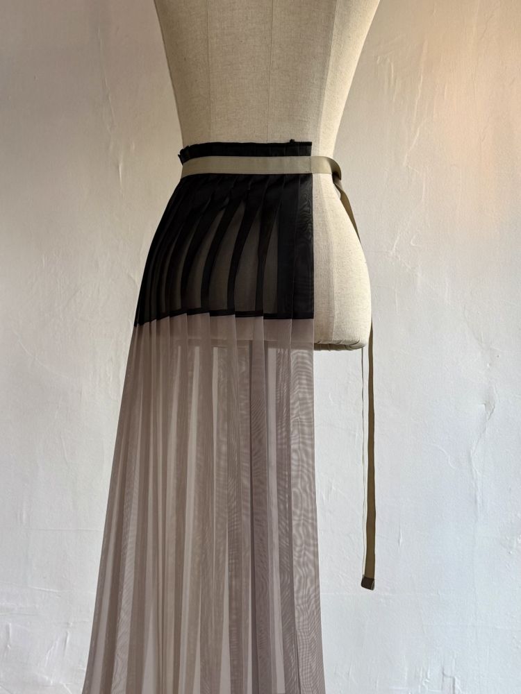 Soojka Half Aprons - Black Beige by Troa