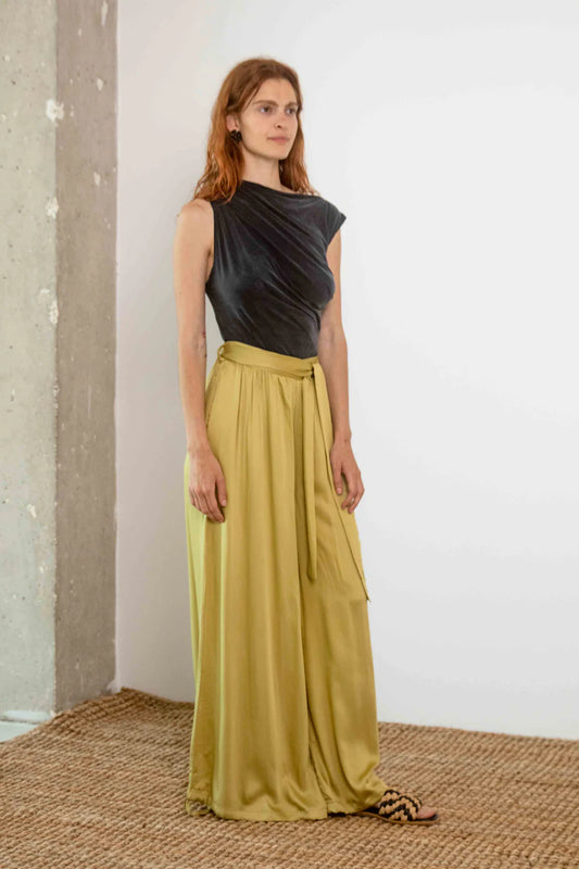 Wide Ecovero Trousers - Soft Olive by Cossac