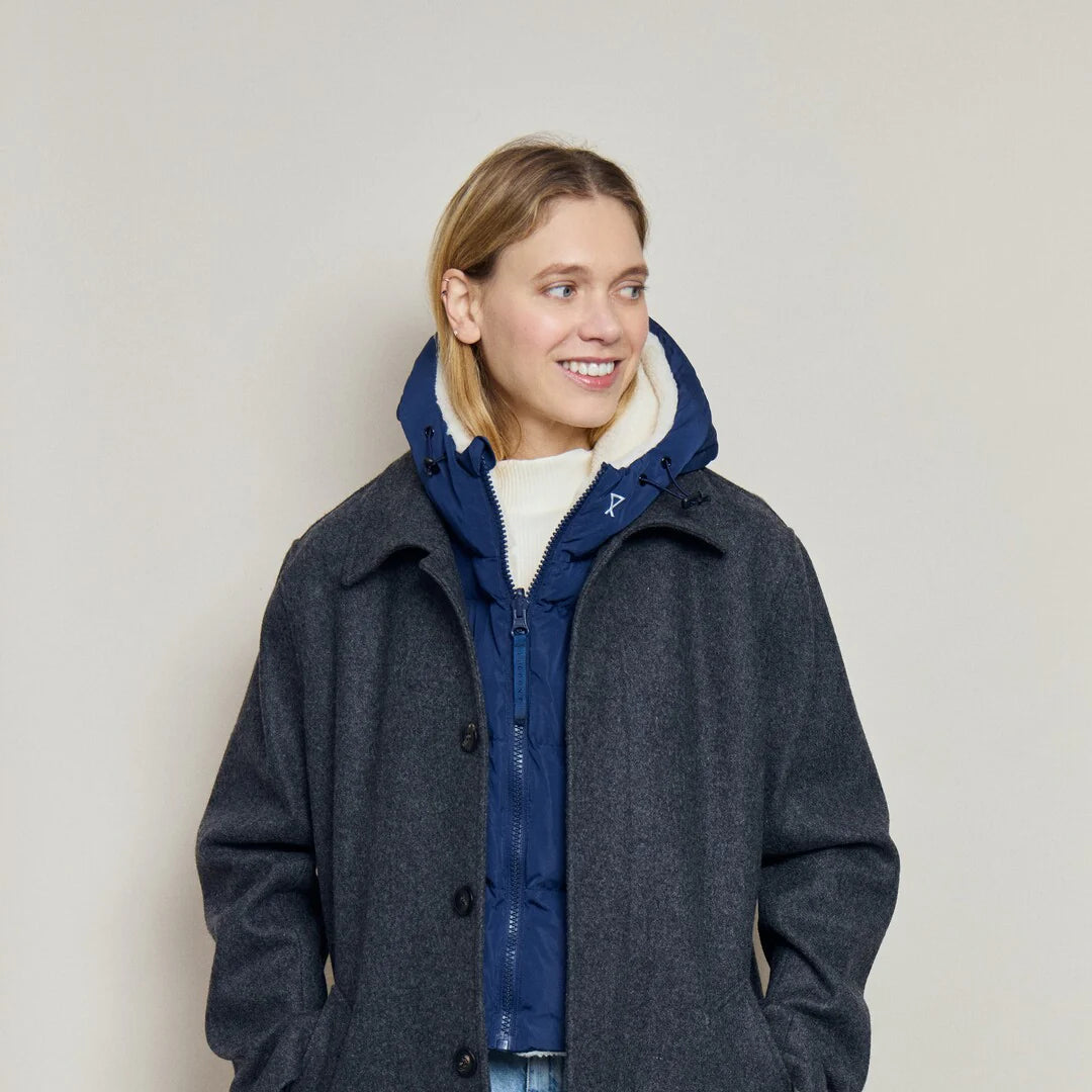 Reversible Pull-on Hood - Navy Blue and Ecru Shearling by Fudoon