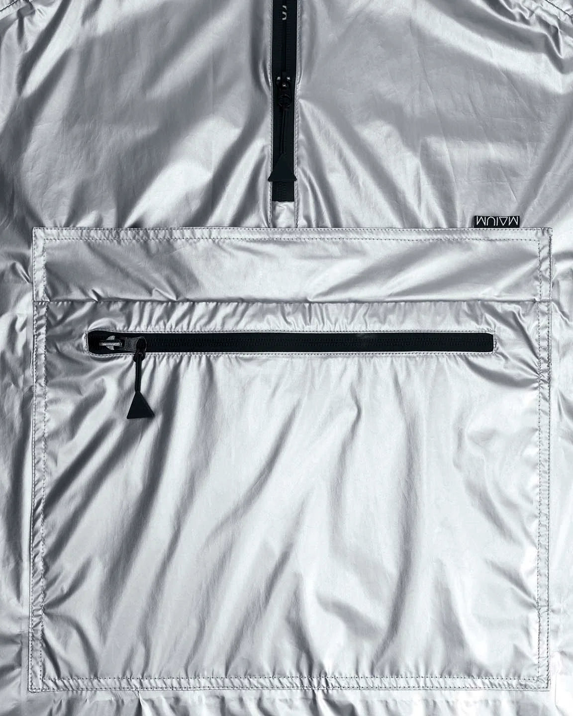 Poncho - Silver by Maium