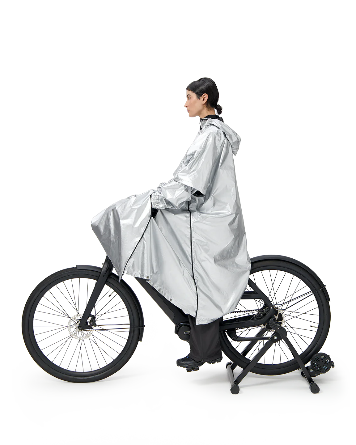 Poncho - Silver by Maium
