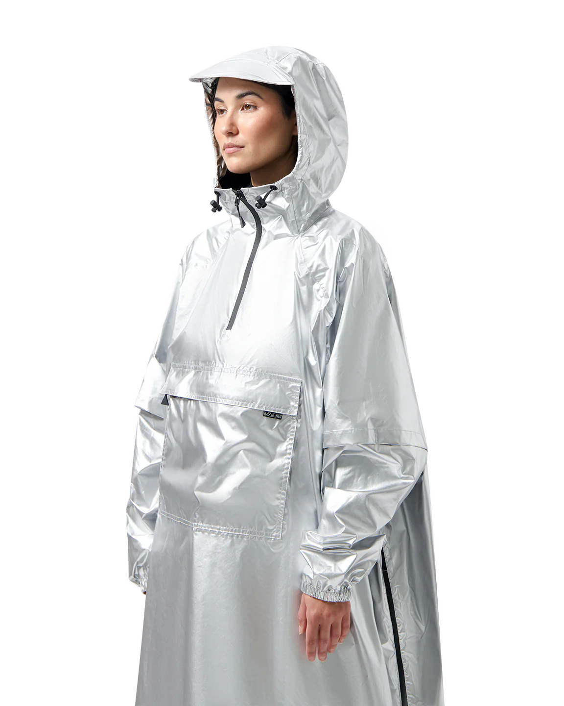 Poncho - Silver by Maium