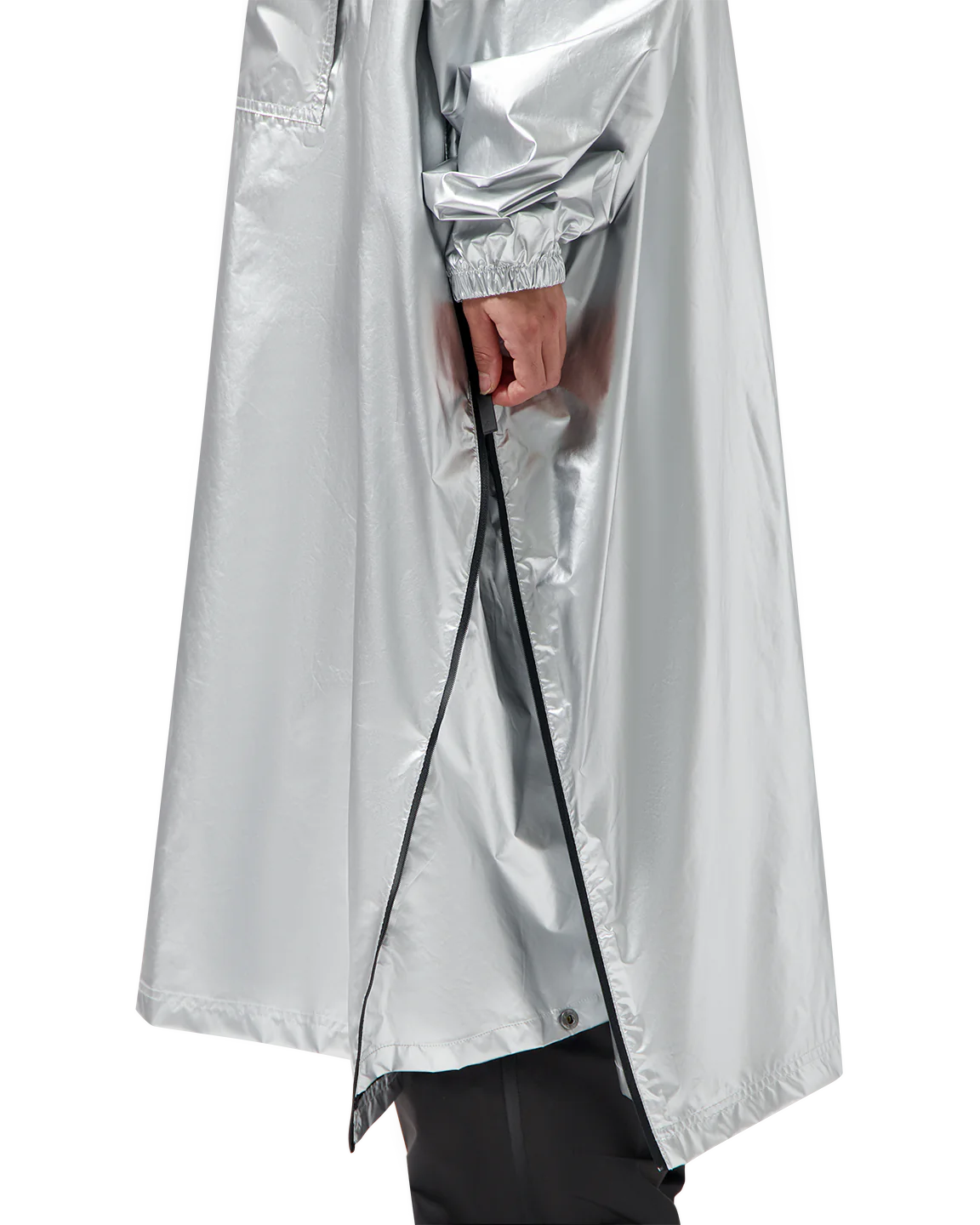 Poncho - Silver by Maium