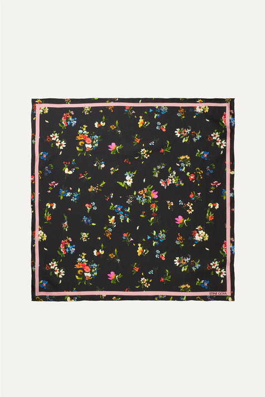 Small Scarf - Magnolia Garden by Stine Goya