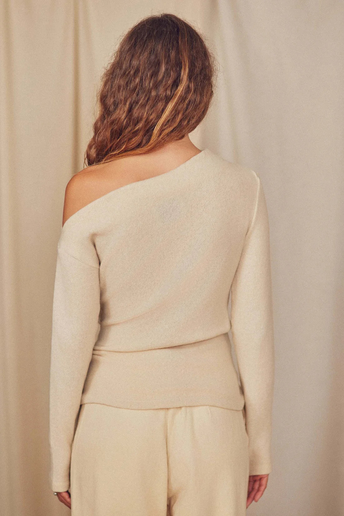 Drape Top Oat Fine Knit by Cossac