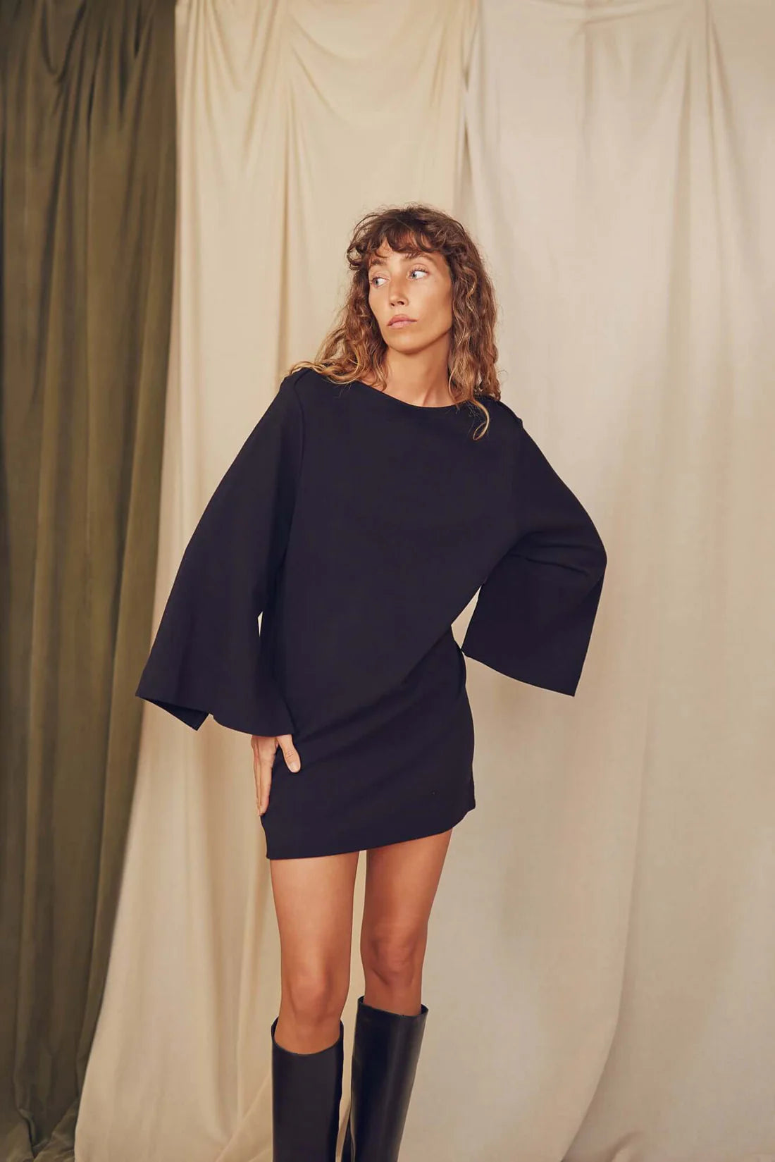 Mini Dress Orangic Cotton. -Black by Cossac