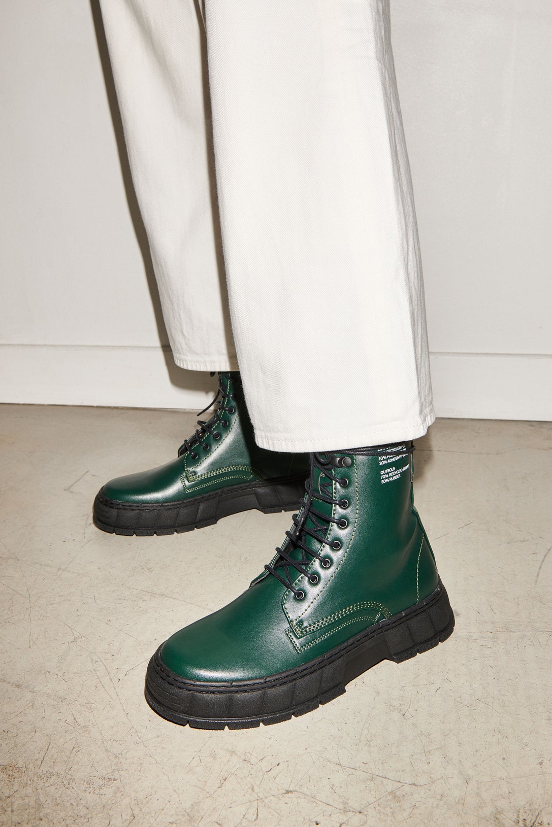1992 Forest Green Apple Boots by Viron
