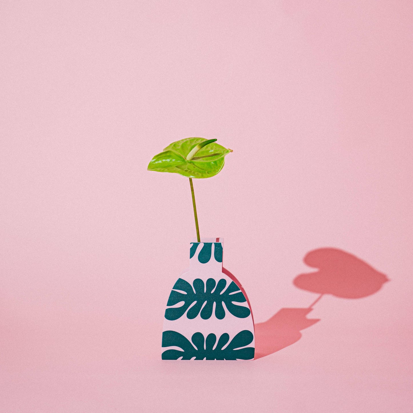 Wooden Vase with Monstera pattern by Milin