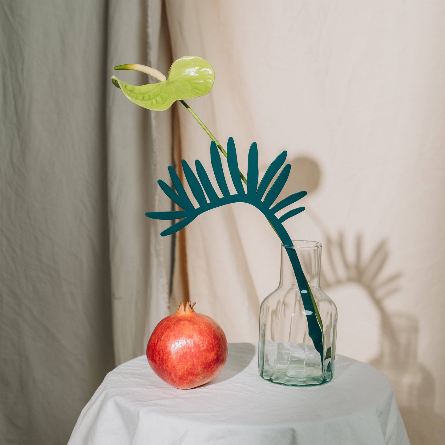 Green wooden palm by Milin