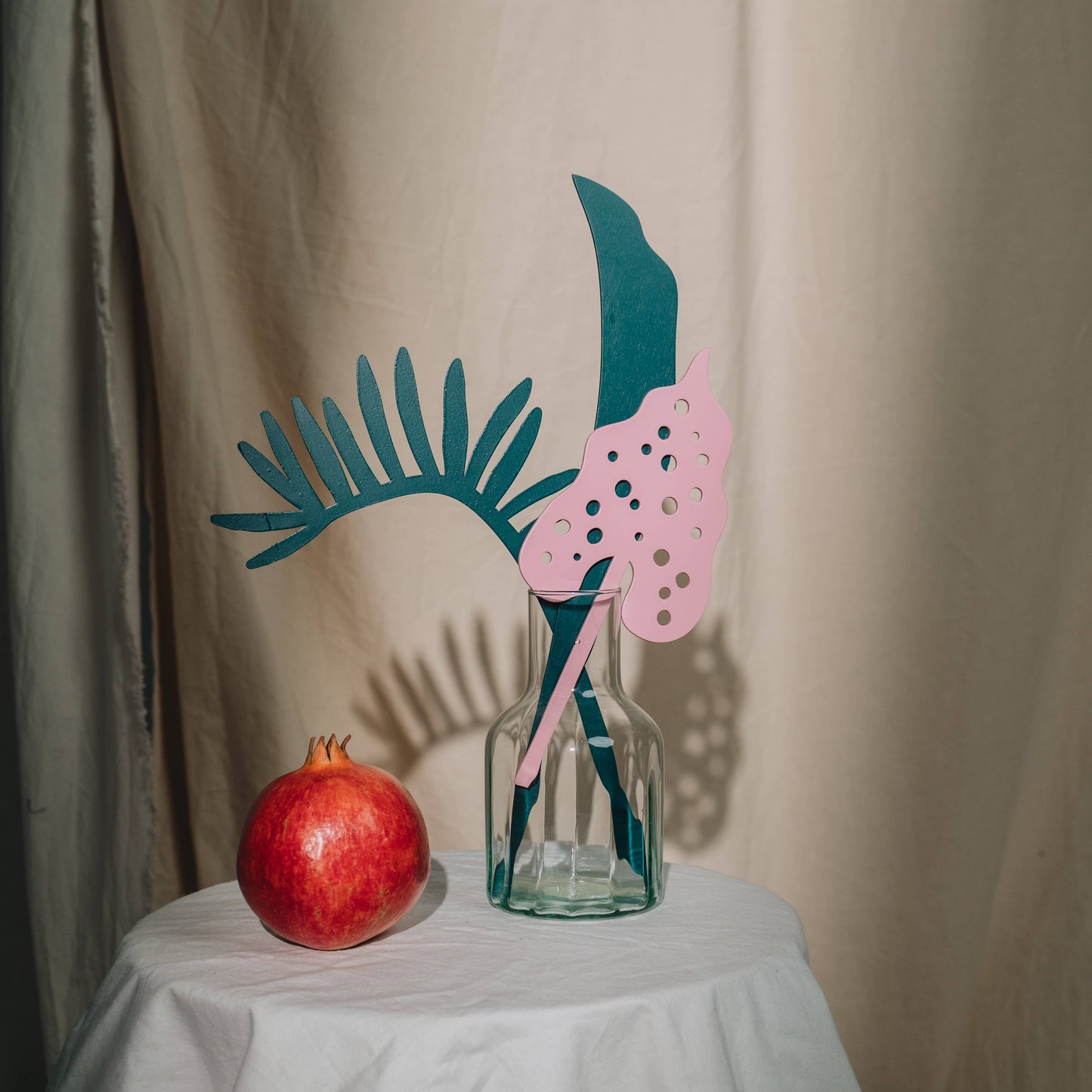 Green wooden palm by Milin
