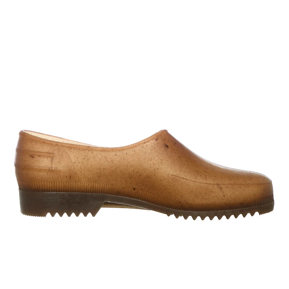 * PRE-ORDER UNTIL MAY 29 *Gardana Shoe - Ecru by Plasticana