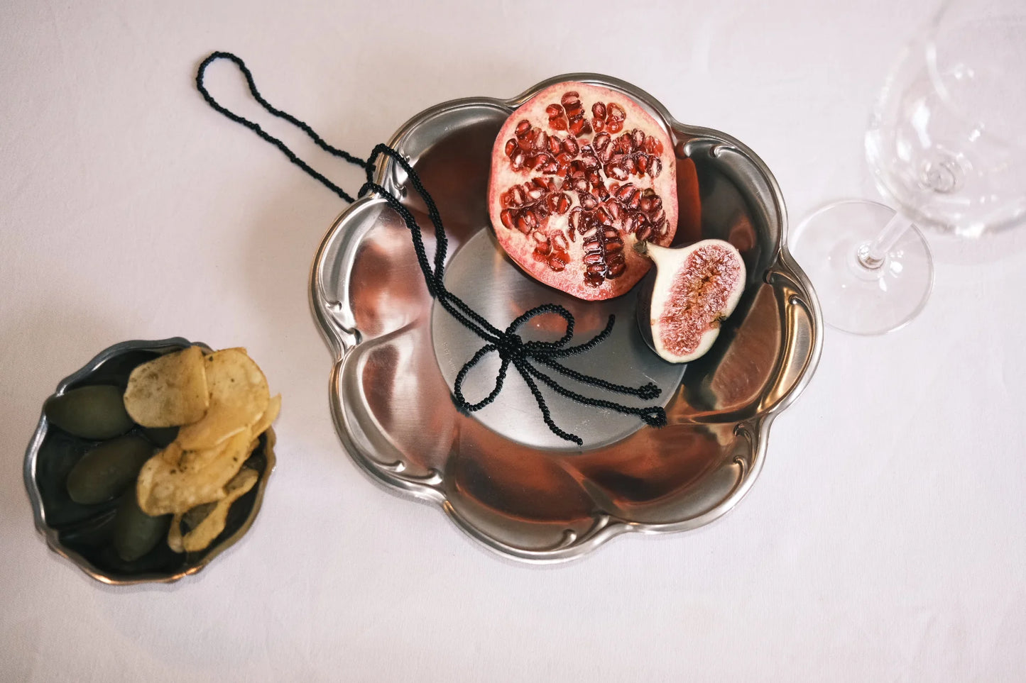 Bow Necklace - Black by Labro