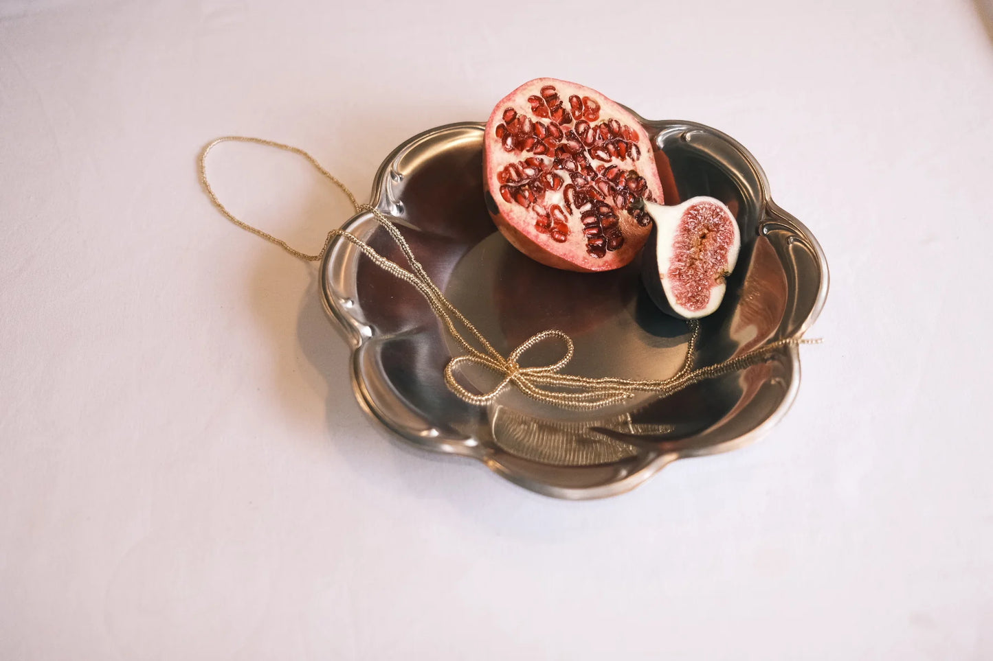 Bow Necklace - Gold by Labro