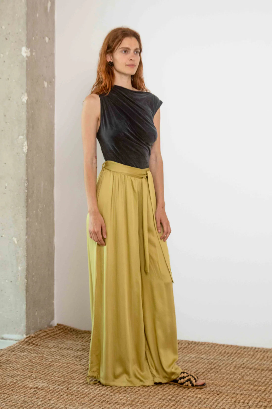 Wide Ecovero Trousers - Soft Olive by Cossac