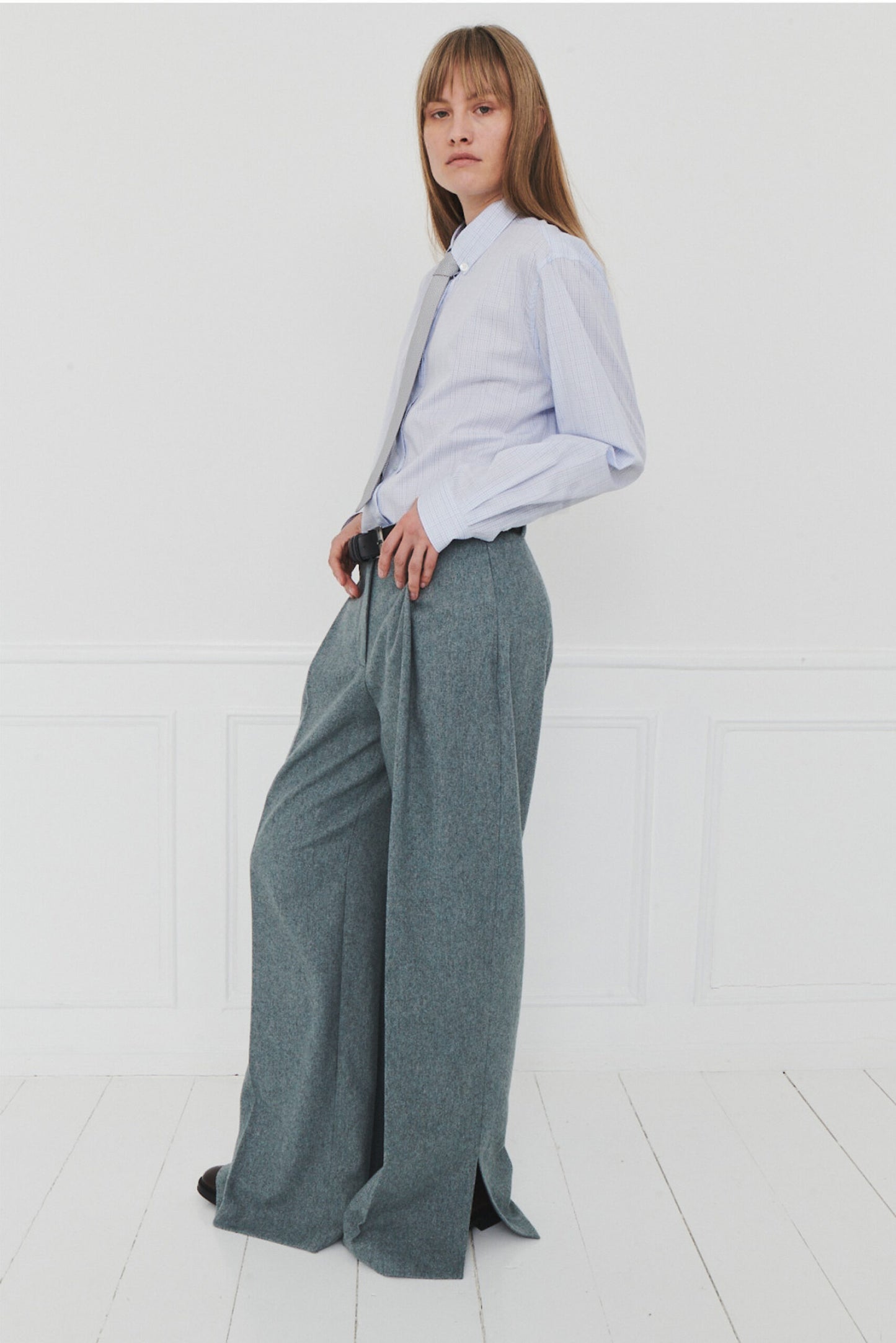 Mille Pants - Gray by The Garment