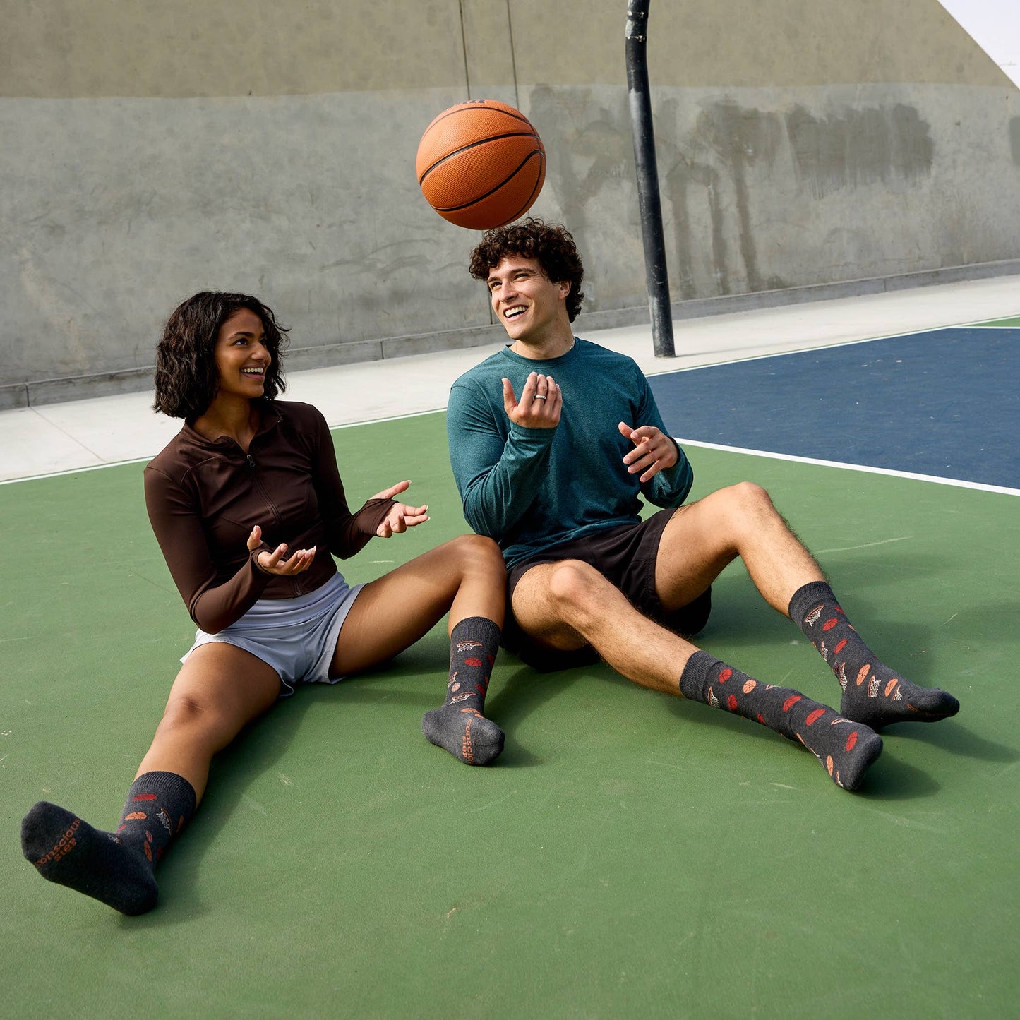 Socks that Support Youth Sports (Gray Basketballs): Medium