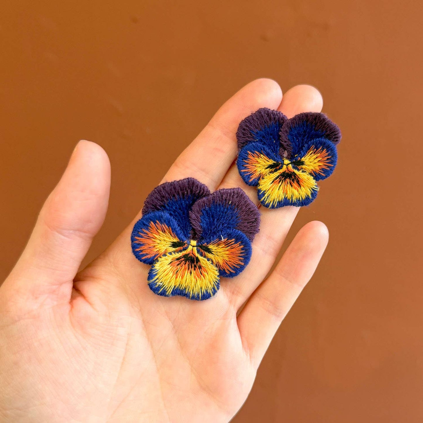 💜 Pansies Embroidered Brooches – Violet (set of 2) - by Botanopia