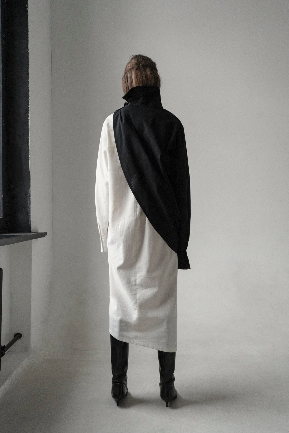 BLACK LINEN SLEEVE LAYER by KM By Lange